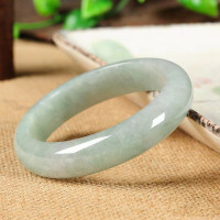 ราคา เกรด A สร้อยข้อมือกำไลหยกสำหรับผู้หญิงสไตล์จีนโบราณกำไลหยกหยกเขียวธรรมชาติพร้อมกล่องเก็บเครื่องประดับ 54 64มม (17859931628)