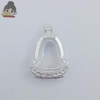 ราคา กรอบพระพิมพ์น้ำเต้า กรอบพระเงินผสม ใส่พระปิดตายันต์ยุ่ง กว้าง2 2 สูง2 5ซม ขนาดจอกระจก มีห่วงและยางรองแถมให้ (19685045219)