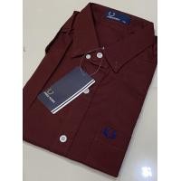 ราคา Fredperryแขนสั้นชายสีแดงเลือดหมูสีไม่ตกมีกระเป๋าที่ผ้าOXfORD (12494539401)