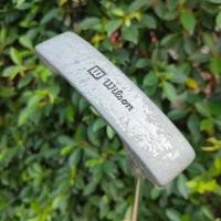 ราคา ไม้กอล์ฟสำหรับเด็ก PUTTER WILSON JUNIOR ความยาว 29 นิ้ว สำหรับคุณหนูๆโดยเฉพาะ พัตต์ง่าย เล็งง่าย แม่นยำ มือสอง ของแท้ BY NakaraLuxurious (18176275925)