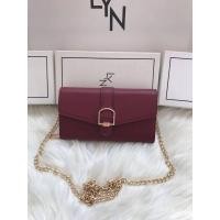 ราคา กระเป๋าสะพายสายโซ่ หน้าเข็มขัด Lyn new collection (17214556707)