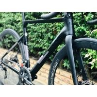 ราคา ผ่อนได้ จักรยานเสือหมอบคาร์บอน JAVA VESUVIO Disc เฟรมคาร์บอน พร้อมแฮนด์ Carbon Intrigrate ชุดเกียร์ 105 R7000 ล้อแบริ่งขอบสูง (12184313675)