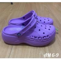 ราคา New Pormotion Buy1 pair Free 2 Jibbitzs 50 รองเท้า Crocs Classic Platform Women รองเท้าหัวโต รองเท้าแตะมีแบบหัว รองเท้าผู้หญิง รองเท้าเพื่อสุขภาพ ไซส์ 37 40 (20593343854)