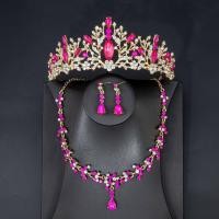 ราคา บาร็อคสีม่วงคริสตัลมงกุฎชุดเจ้าสาวเทียร่าสาวเครื่องประดับผมแต่งงานมงกุฎเจ้าสาวคาดศีรษะเจ้าหญิงมงกุฎแฟชั่นจี้สร้อยคอต่างหูชุดคริสตัล Rhinestone ชุดมงกุฎเจ้าสาวชุดเครื่องประดับสุภาพสตรี (17041771801)