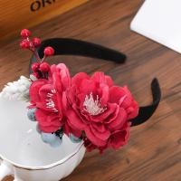 ราคา ที่คาดผมดอกไม้เทียมสีแดงสไตล์โบฮีเมียนสไตล์ยุโรปและอเมริกันเครื่องประดับผมสวยงามสายรัดผมกุหลาบสำหรับปาร์ตี้วันหยุด (20976228336)