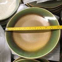 ราคา จาน จานเซรามิก ceramic plate จานขนาด 10 นิ้ว จานใบใหญ่ จานสีสวย ขอบสีเขียว จานชามราคาถูกๆ จานกระเบื้อง เข้าไมโครเวฟได้ (20942608353)