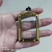 ราคา กรอบสำเร็จ ใส่รูปถ่ายหลวงพ่อกวย ใส่ปี61 66ได้ เฉพาะกรอบไม่รวมพระ (16960514706)