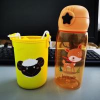 ราคา พร้อมส่ง กระติกน้ำ ขวดน้า ขวดน้ำเด็กลายน่ารักๆ แบบหลอดดูด มีสายสะพาย ขวดน้ำเด็ก 700 ml (4000832511)