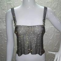 ราคา เสื้อกล้ามประดับพลอยเทียมโชว์หลังแฟชั่นสำหรับผู้หญิงเสื้อแนวสตรีทเซ็กซี่แวววาวโซ่โลหะปรับได้เสื้อครอปปาร์ตี้คลับ (14204150047)