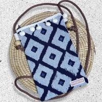 ราคา กระเป๋าสะพายข้าง กระเป๋า ผ้าฝ้ายพื้นเมือง งานย้อมคราม ย้อมลาย กระเป๋าฝ้าฝ้ายใบเล็ก สายสะพายพาดลำตัว (15752267738)