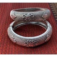 ราคา กำไลใส่กับชุดไทยสวยๆ (13660675657)