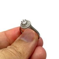 ราคา แหวน เงินแท้ 92 5 งานส่งออก ดีไซน์สวย ย้อนยุค แปลกตา ฝังเพชรสวิส cz เกรด 5A เล่นไฟดี เม็ดยอด ขนาด 5 มิล 1 เม็ด หน้าแหวนกว้าง 0 95 ซม หนัก 2 3 2 5 กรัม เคลือบทองคำขาวแล้ว ใส่ไม่ดำ และใส่ไม่ซ้ำใครครับ (