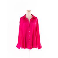 ราคา Zara เสื้อเชิ้ตแขนยาวผ้าซิลค์ซาติน กระดุมหน้าป้ายแบรนด์ระบุไซส์ EUR M มีรอยเปื้อนจางๆตรงแขน Preloved (20613796817)