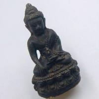 ราคา พระกริ่งชินบัญชร พรายบัวผุด เนื้อนวะโลหะเต็มสูตร หล่อโบราณ ก้นอุดน้ำมันผสมผงพรายและมวลสารปิดทอง ปลุกเสก2วาระ (15947339520)