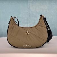 ราคา กระเป๋าLYN รุ่น Mackencie Shoulder (18515879610)