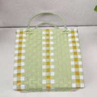 ราคา กระเป๋าสาน ตระกร้าสาน เส้นพลาสติกสาน กระเป๋าสานเส้นพลาสติก กระเป๋าถือ กระเป๋าจ่ายตลาด กว้าง13ยาว24สูง23cmขอบปากตะกร้า (9963212666)