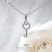 ราคา สร้อยคอพร้อมจี้ ประดับคริสตัล ลาย กุญแจหัวใจ Heart Key ขนาดเล็ก เครื่องประดับ สร้อย NK014 ValueJewelry (412081032)