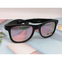 ราคา ขายดี แว่นตากันแดด แว่นตาแฟชั่น เลนส์ Polarized ทรงสวย ถนอมสายตา เลนส์ปรอท ขาคละสี สินค้าพร้อมส่งในไทย รุ่น 8237HB (8314214001)