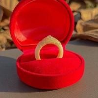 ราคา แหวนงาช้างแท้ ลายงาชัดเจน ถักหัวแหวนด้วยขนหางช้างสีหงอก แบบหายาก ของดีเมืองช้าง (7233982249)