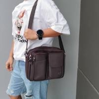 ราคา กระเป๋าสพายข้าง ใช้งานได้ทั้งผู้ชายและผู้หญิง แบรนด์แท้ 100 หนัง PU เงา งานสวย ใส่ของได้เยอะ หนังอยู่ทรง ใส่ของมาก หรือน้อยก็ไม่ย้วย (15424964116)