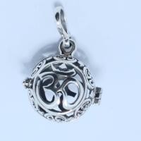 ราคา จี้โอมเงินแท้เปิดปิดได้งานสวยเนื้อเงินคุณภาพทำในไทยเสริมโชคลาภความสำเร็จ 1150 บาทถึง 1290 บาทจัดรายการ (16424219497)