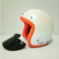 ราคา ALTRAX หมวกกันน็อควินเทจ รุ่น LAZOR สีขาวมุกประกาย นวมส้ม คิ้วส้ม ถอดซักได้ (10786184273)