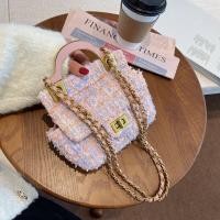 ราคา ส่งฟรี Mini Chanel crossbody bag กระเป๋าสะพาย กระเป๋าสะพายข้าง กระเป๋าแฟชั่น พรีเมียม งานเนียบ เรียบหรู สวย ใช้ได้ทุกวัน ราคาถูก สินค้าพร้อมส่ง (15273646103)