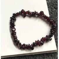 ราคา กำไลหินแท้ หินโกเมนดิบ Garnet แดงสีกล่ำ สร้อยข้อมือหินแท้ (440081121)