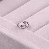 ราคา Suwann na shop ราคาต่อชิ้น ต่างหู ต่างหูหนีบ แบบวิ๊ง แบบเพชรไขว้ แบบดาวเพชร (20999746408)