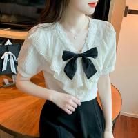 ราคา AMMIN เสื้อเชิ้ตผ้าชีฟองคอวีของผู้หญิงเสื้อลูกไม้แขนสั้นแฟชั่นแบบตะวันตกมีระบายผูกโบว์ใหม่ฤดูร้อนปี2022 (14175680453)