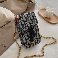 ราคา กระเป๋าสะพายข้างสายโซ่ (18648992556)