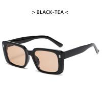 ราคา แว่นตากันแดดใหม่แว่นตาสี่เหลี่ยมกรอบขนาดเล็กแว่นตากันแดดย้อนยุคแว่นกันแดดแฟชั่นบุคลิกภาพ (17672268319)