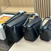 ราคา Loewe กล่องของขวัญกระเป๋าทรงเรขาคณิตแฟชั่นแบบพกพาความจุขนาดใหญ่ (20861732566)