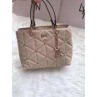 ราคา Lyn ทรงถือ ปักหมุด มีสายยาว Size 10 นิ้ว Outlet แท้100 (19209384060)