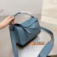 ราคา LOEWE Puzzle Geometric Bag Color Matching Stitching Rhombus Bag New Loewe Handbag Men And Women With The Same Large Capacity Commuting (20329834153)
