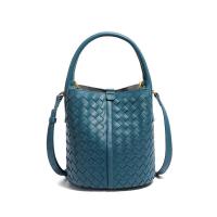 ราคา กระเป๋าทรงขนมจีบแบบพกพาผู้หญิงทอด้วยมือแฟชั่นลำลองอเนกประสงค์กระเป๋าสะพายไหล่ Crossbody เรียบง่าย (20970724253)