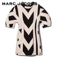 ราคา MARC JACOBS THE SEAMED MONOGRAM DRESS PF23 2P3RDR002C08004 ชุดเดรส (17551619638)