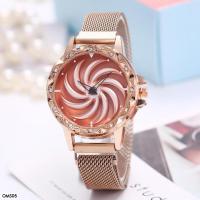 ราคา พร้อมส่ง 1 2วันได้รับ นาฬิกา นาฬิกาข้อมือผู้หญิง OMS05 นาฬิกาแฟชั่น หน้าปัดลายกังหัน หมุนได้ สายแม่เหล็ก ระบบควอตซ์ มีลูกเล่น เรือนเล็กเหมาะกับข้อมือ เอาใจสาวๆสุดๆ มีบริการเก็บเงินปลายทาง (21025074807