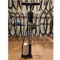 ราคา สูบลม chaser hand pump แบบมีหม้อพัก กระบอกเหล็ก สูบได้ทั้งหัวเล็ก presta และใหญ่ schrader max 120psi (7089496885)