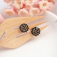 ราคา พร้อมส่ง ต่างหูเพชรดอกพิกุล เพชรหลายสี ต่างหูพลอยสวยๆ พลอยนพเก้า (10089755637)