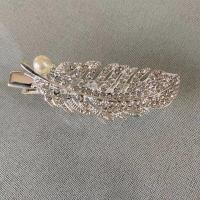 ราคา lovemango กิ๊บขนนกโลหะผสม Rhinestone กิ๊บสำหรับผู้ใหญ่ กิ๊บผ้า Mermaid Scissors Comb Feather Rhinestone alloy Side Hairpin Adult Top Clip Hairpin Headdress (10519067307)