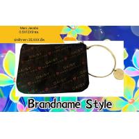 ราคา HOT มีใบเดียว ปล่อยกระเป๋าคล้องมือแบรนด์เนมแท้ ยี่ห้อตามรูปนะ ปกติราคา 35000 อัพ รับฟรีถุงผ้าหูรูด1 (20475393327)