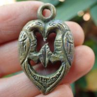 ราคา ลดทั้งร้าน จี้นกสาริกามหาเสน่ห์ คู่เงินคู่ทอง เนื้อทองเหลือง (19428649261)