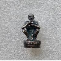 ราคา พระรูปหล่อเนื้อเงินหลวงพ่อคูณ วัดบ้านไร่ รุ่นกูให้ทำผู้บูชารวยลูกเดียว ปี 2536 จ นครราชสีมา สภาพสวยพร้อมกล่องเดิม (19313586563)