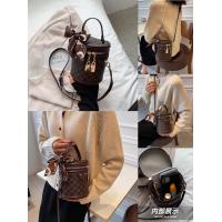 ราคา กระเป๋าสะพายข้าง กระเป๋าผู้หญิง Lazlook กระเป๋าหนังนุ่ม กระเป๋าเทรนใหม่ กระเป๋าแฟชั่น กระเป๋าทรงกระบอก BMDD 3141 (19236274816)