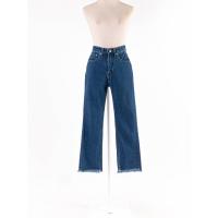 ราคา sis กางเกงยีนส์ขายาวเอวสูง ป้ายแบรนด์ระบุไซส์ S Preloved (20614894387)