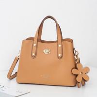 ราคา K 87064 กระเป๋าสะพายข้าง 3ช่องใหญ่ หนังPUพรีเมี่ยม แบรนด์แท้Karaya (21109039344)