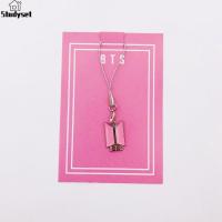 ราคา Studyset จัดส่งรวดเร็ว BTS X1 GOT7 EXO สีชมพูคู่สีดำ NCT Kpop พวงกุญแจห้อยโทรศัพท์สร้อยคอรูปโทรศัพท์สายคาดที่คล้อง (19846449469)