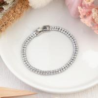 ราคา สร้อยข้อมือฝังเพชรสวิส ข้อมือเพชรแถวคู่ สีทองคำขาว ใส่ออกงานได้ พร้อมส่ง 114 (8812842205)