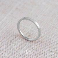 ราคา Pretty Moment แหวนเพชรเดี่ยวแบบเหลี่ยม cz หนา 2 mm สีเงิน สีโรสโกล สีทอง หุ้มหนามเตย สแตนเลส แข็งแรงทนทาน ของขวัญ (16437706786)